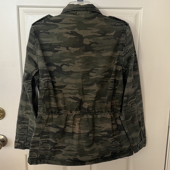 Buffalo David Bitton - Marine style Camouflage Button Down Top.  Size M - Picture 6 of 7